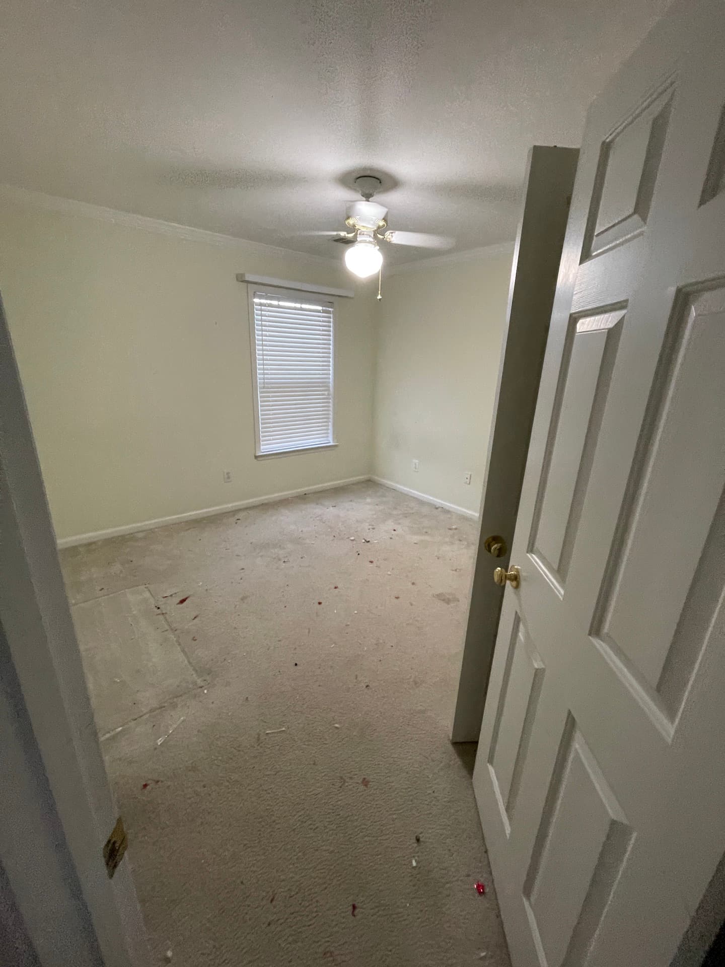 Bedroom debris removal transformation in Woodstock after cleaning